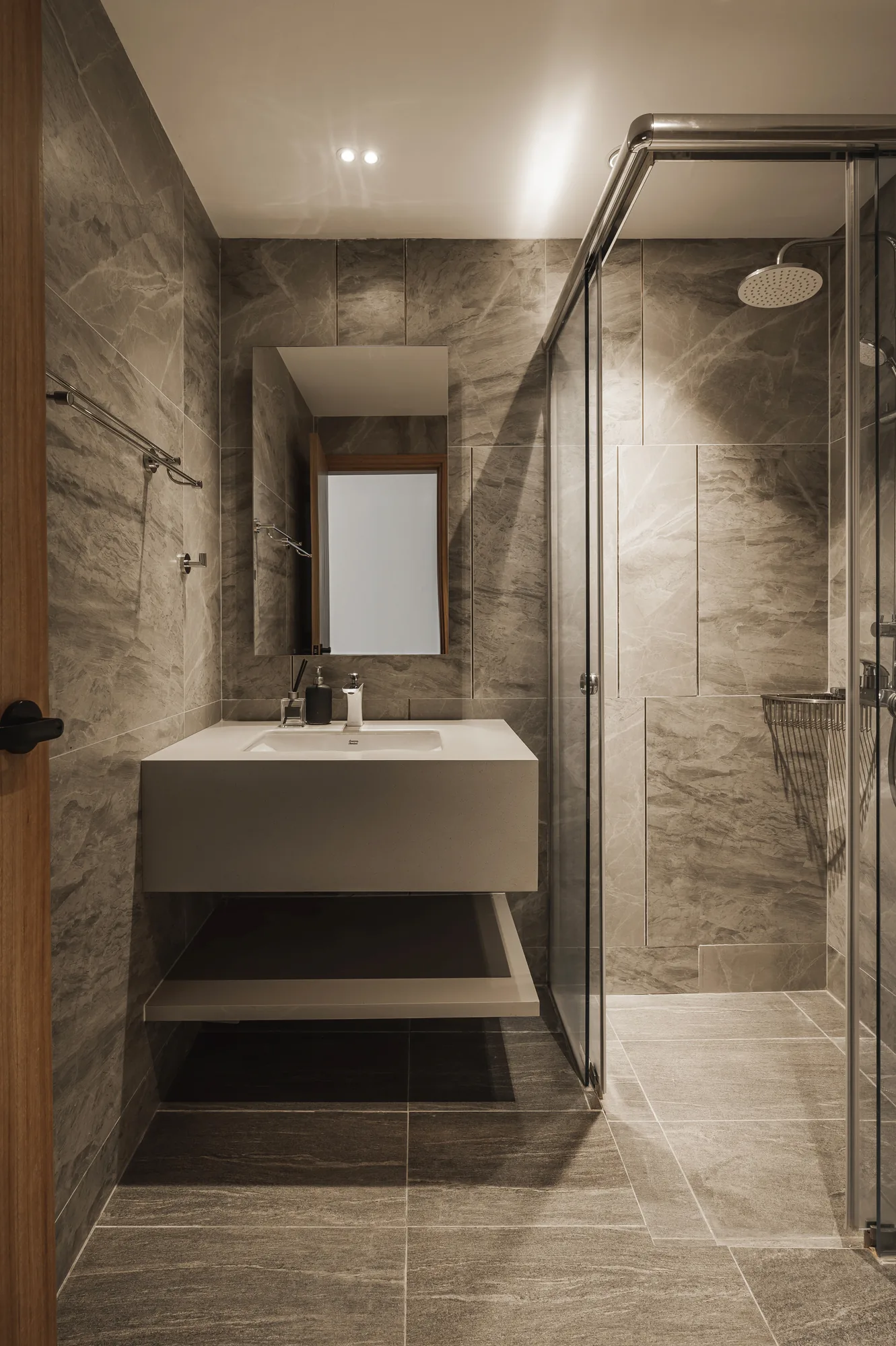Florence Road landed renovation in Kovan, Singapore, photograph 14 of 33