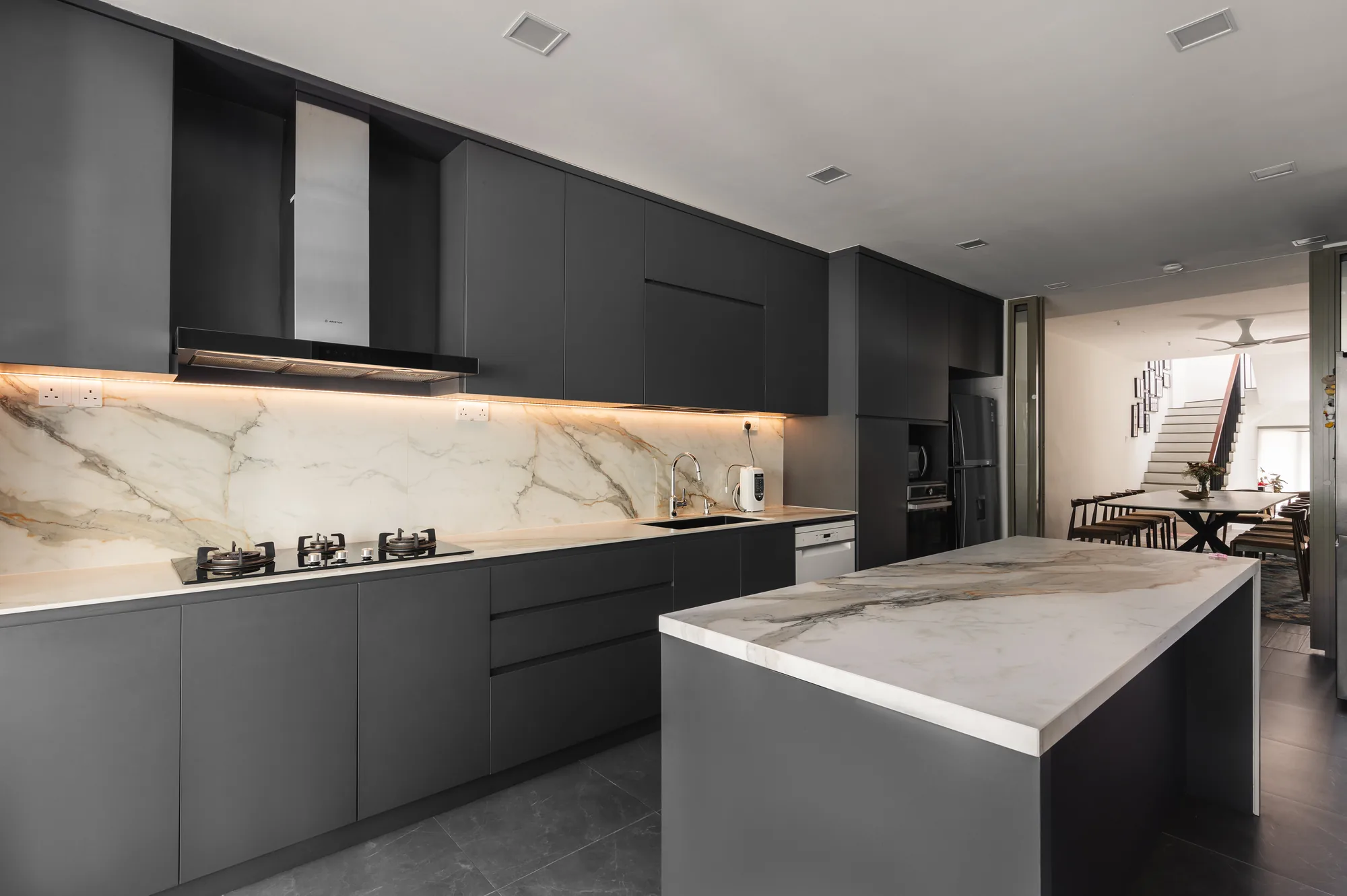 Florence Road landed renovation in Kovan, Singapore, photograph 18 of 33