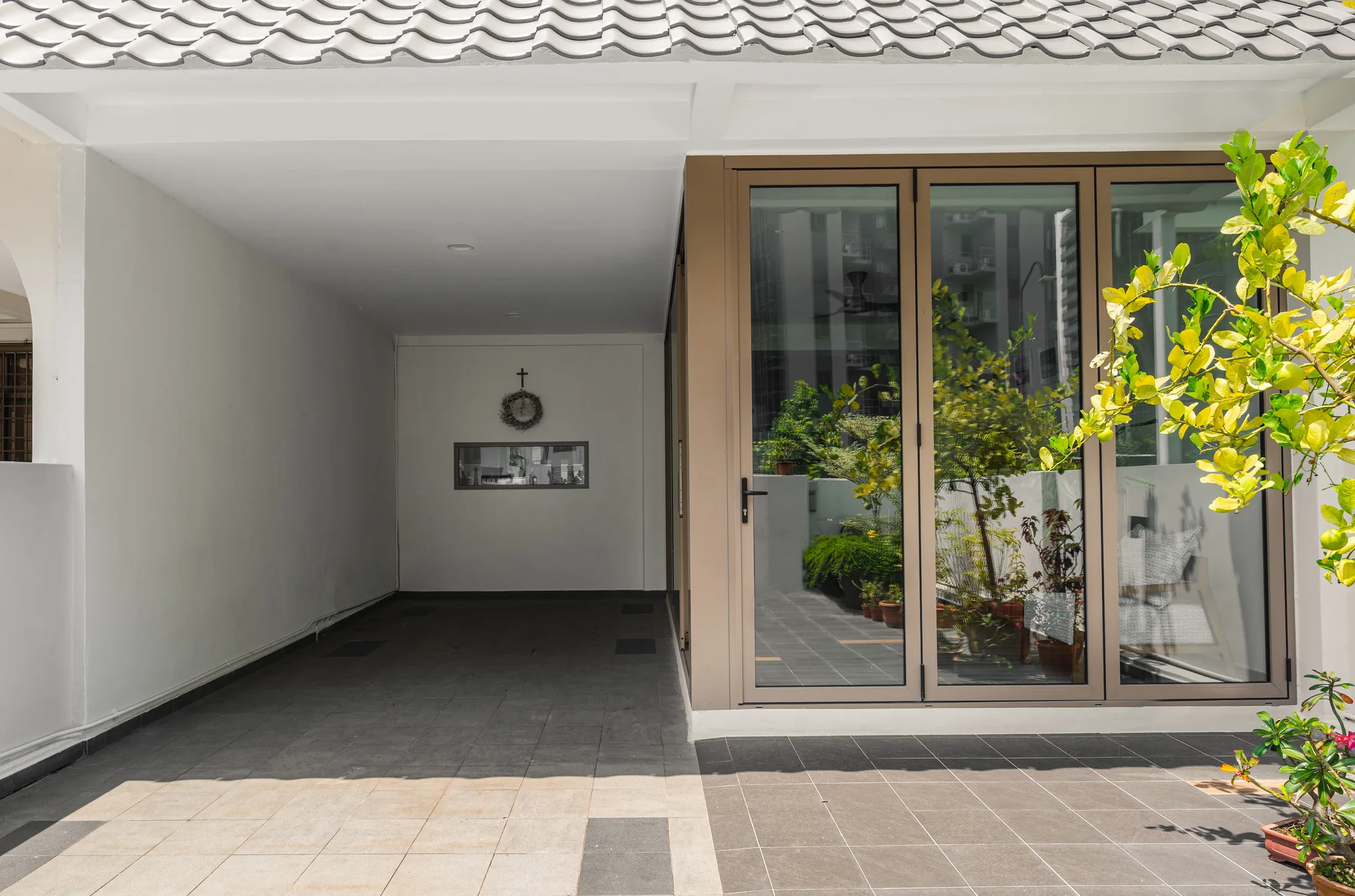 Florence Road landed renovation in Kovan, Singapore, photograph 31 of 33
