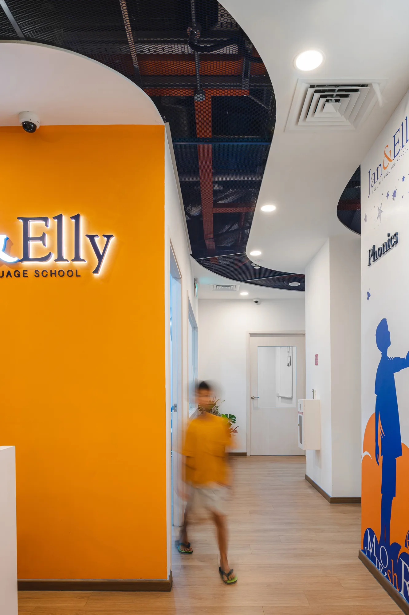 Jan & Elly commercial interior in Woodleigh, Singapore, photograph 6 of 8