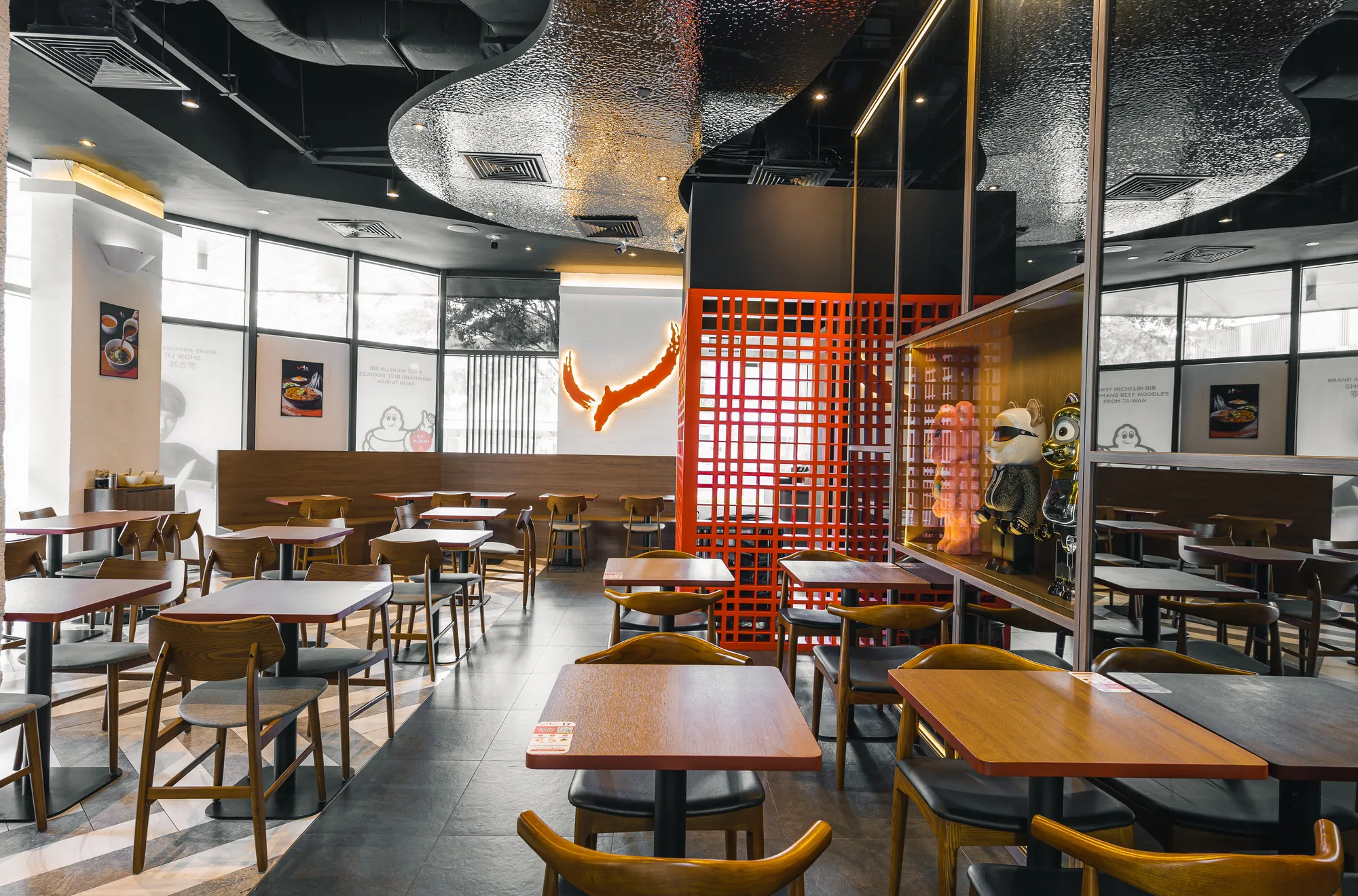 Niu Dian restaurant interior in Balestier, Singapore, photograph 5 of 11