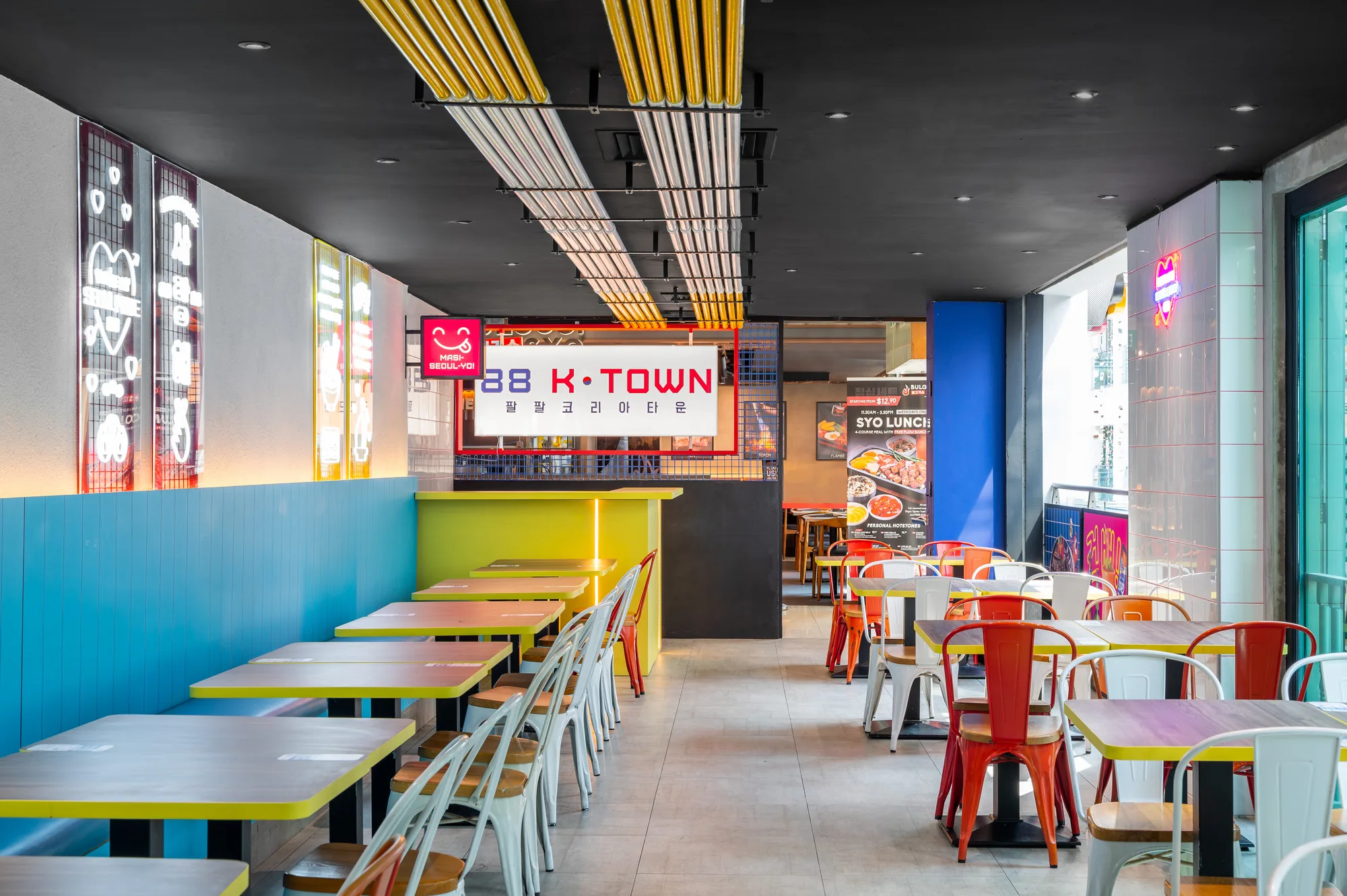 Niu Dian & K-Town restaurant interior in Bugis, Singapore, photograph 5 of 14