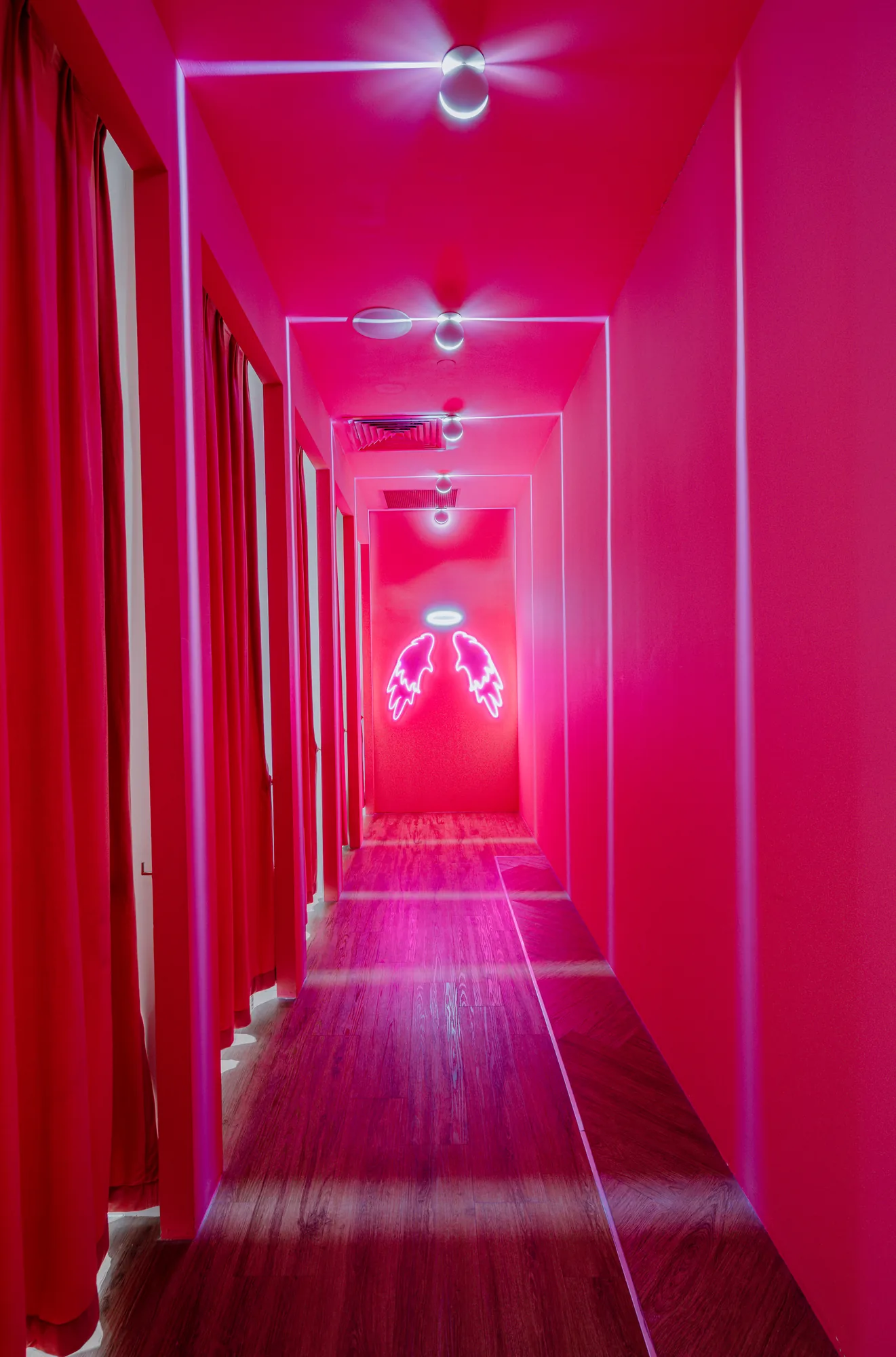 SuperGurl retail interior in Plaza Singapura, Singapore, photograph 10 of 30