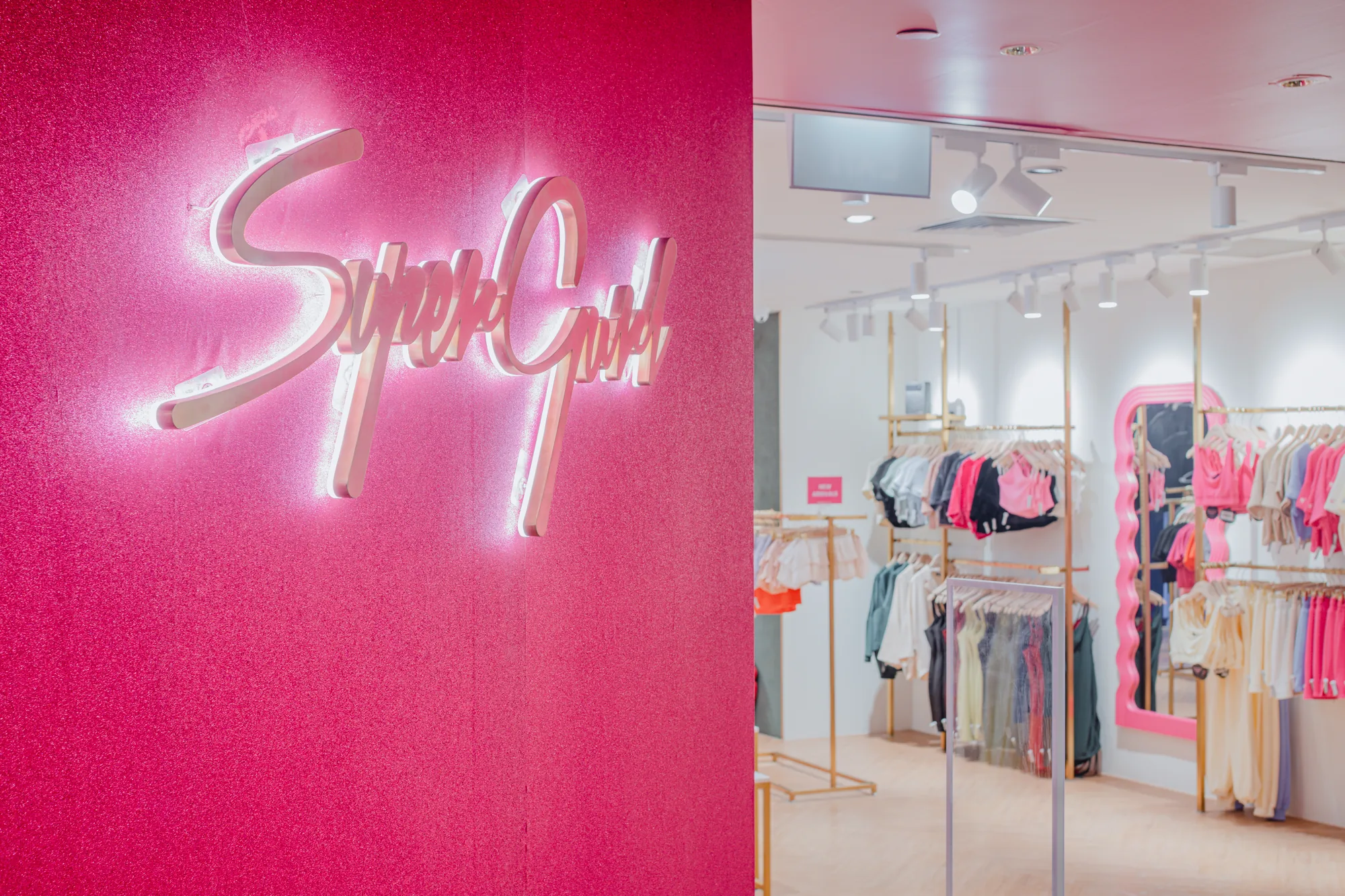 SuperGurl retail interior in Plaza Singapura, Singapore, photograph 28 of 30