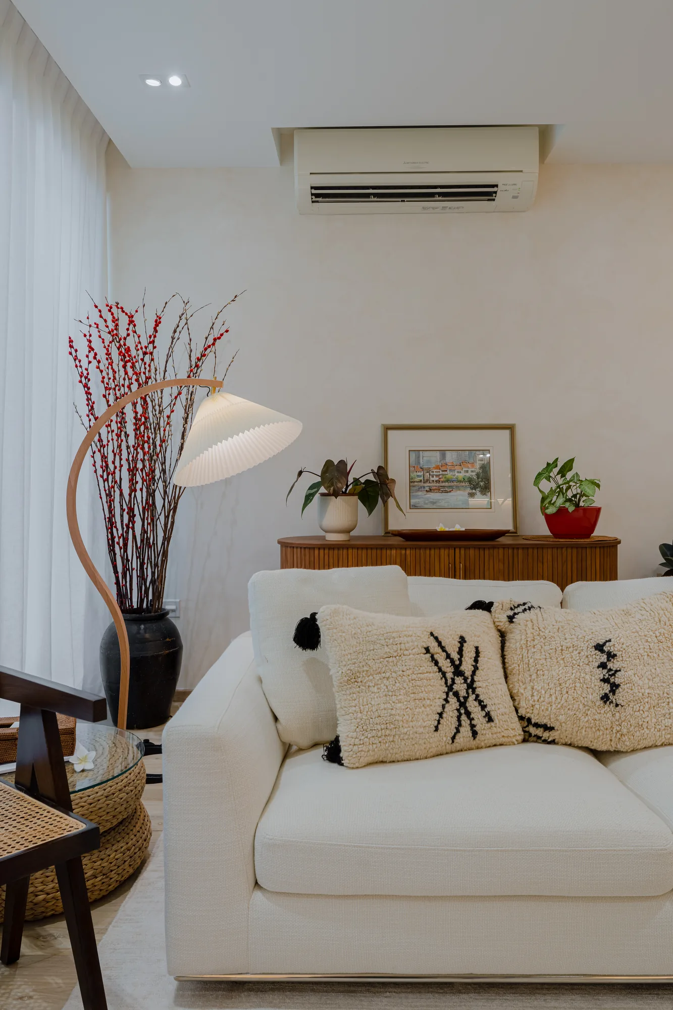 The Rainforest condominium renovation in Choa Chu Kang, Singapore, photograph 6 of 44