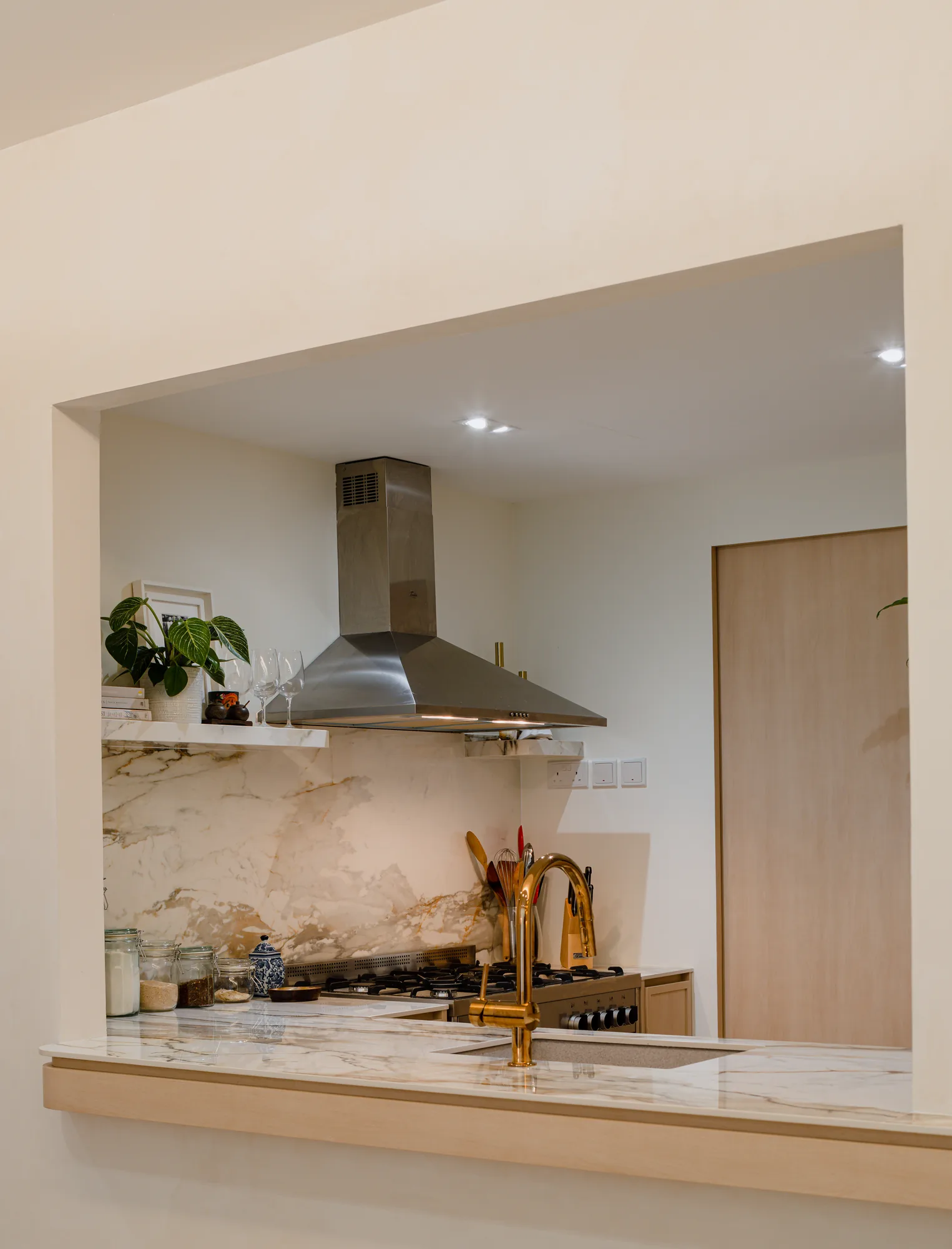 The Rainforest condominium renovation in Choa Chu Kang, Singapore, photograph 10 of 44