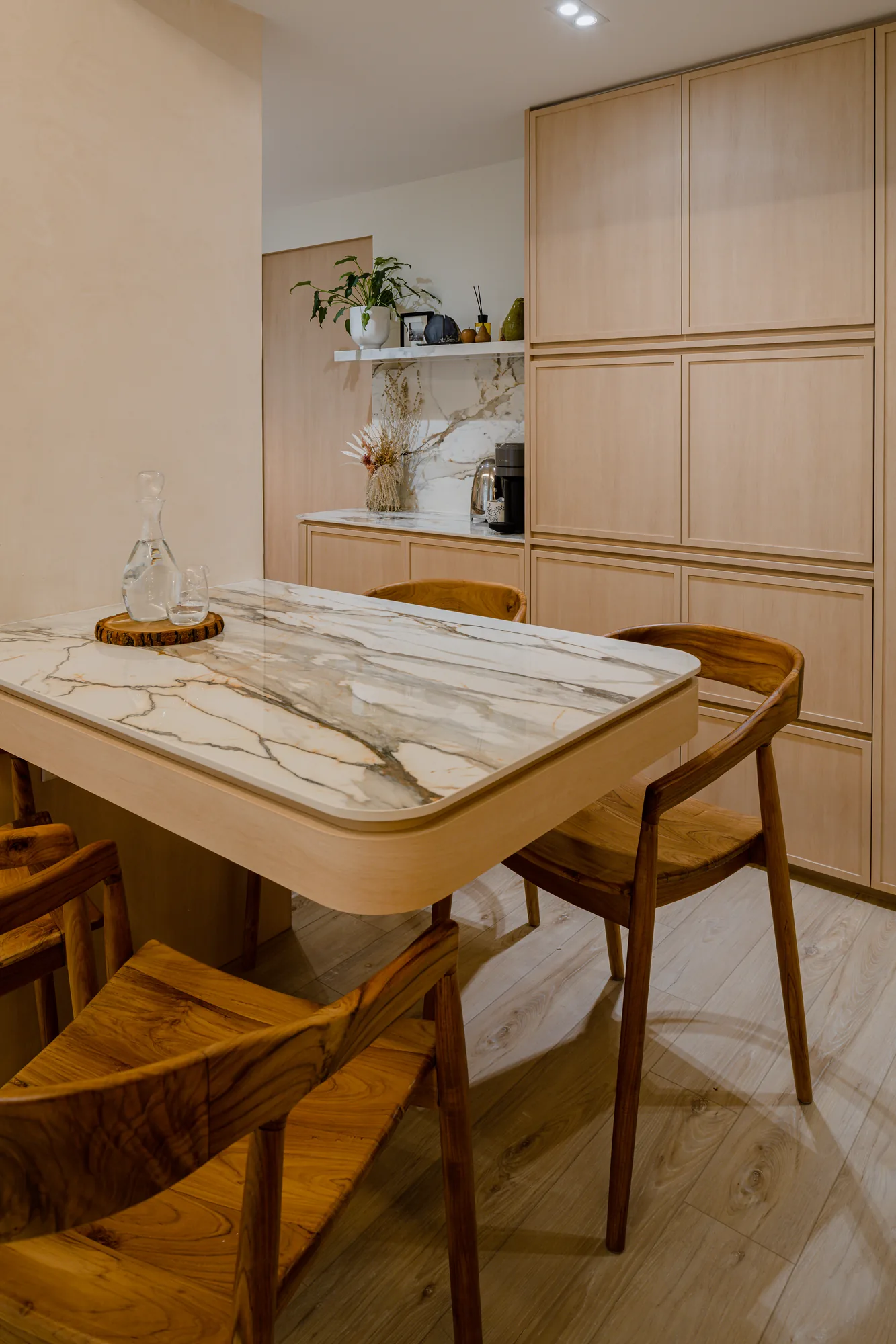 The Rainforest condominium renovation in Choa Chu Kang, Singapore, photograph 11 of 44