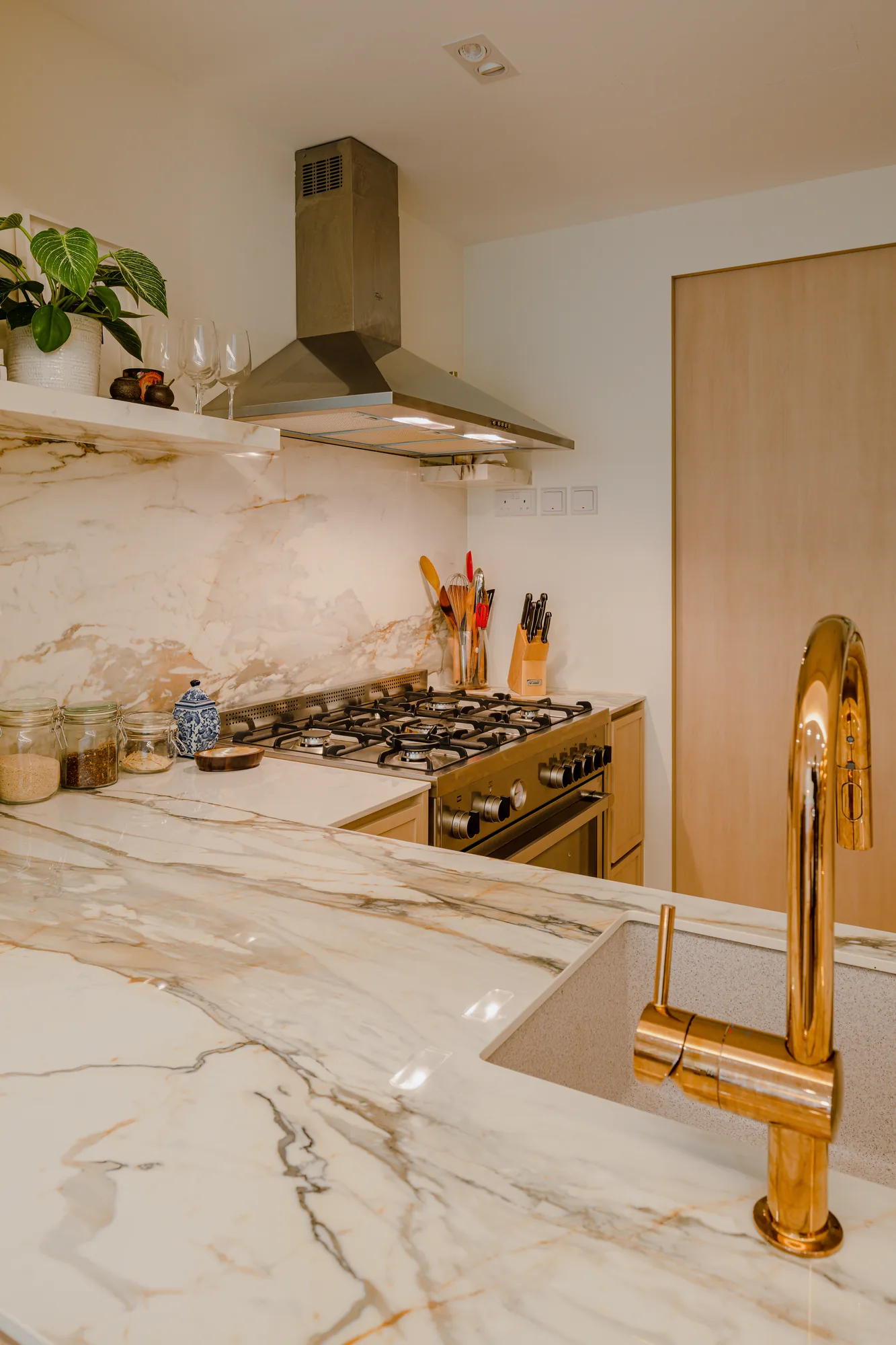 The Rainforest condominium renovation in Choa Chu Kang, Singapore, photograph 12 of 44