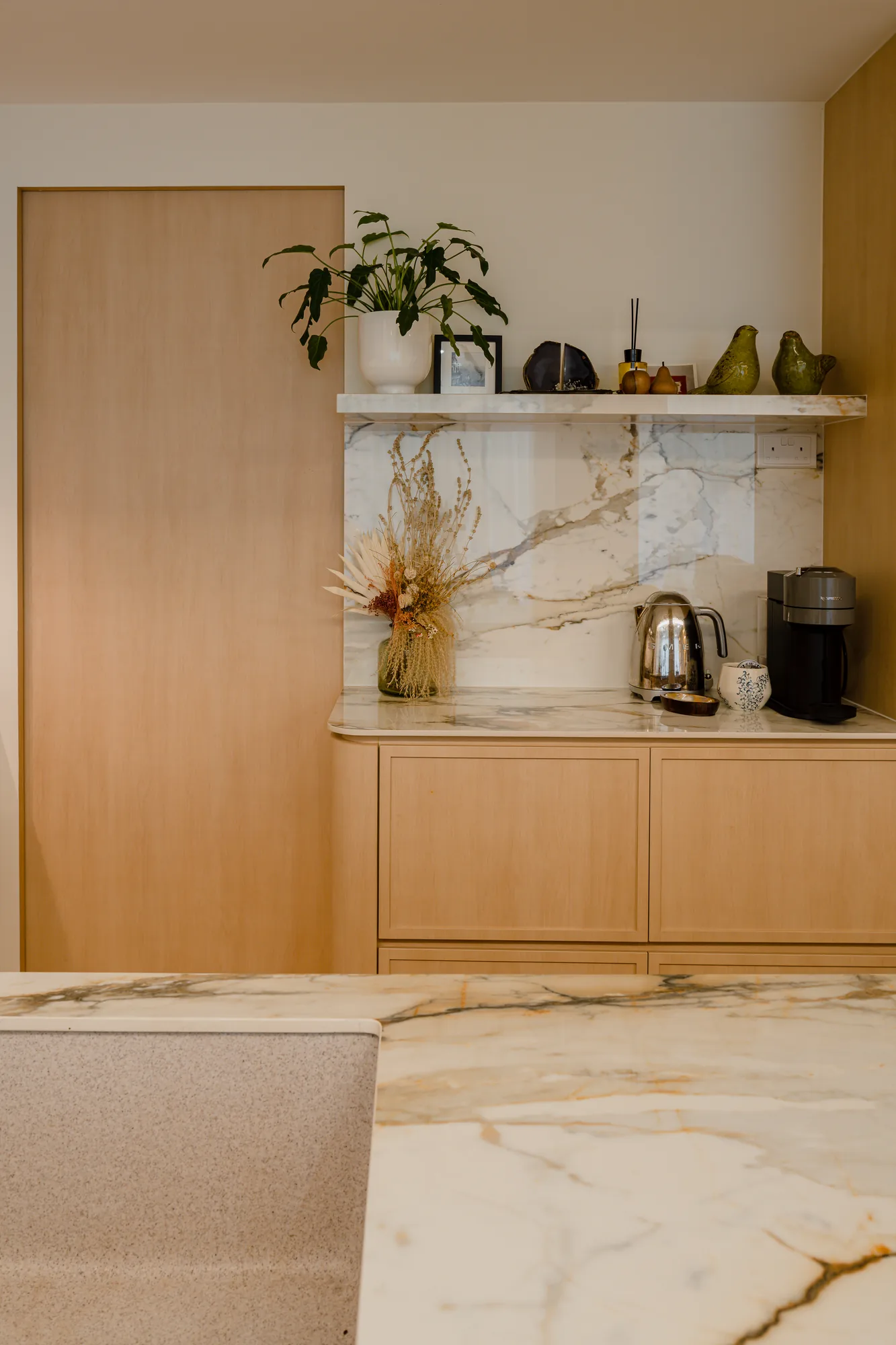 The Rainforest condominium renovation in Choa Chu Kang, Singapore, photograph 19 of 44