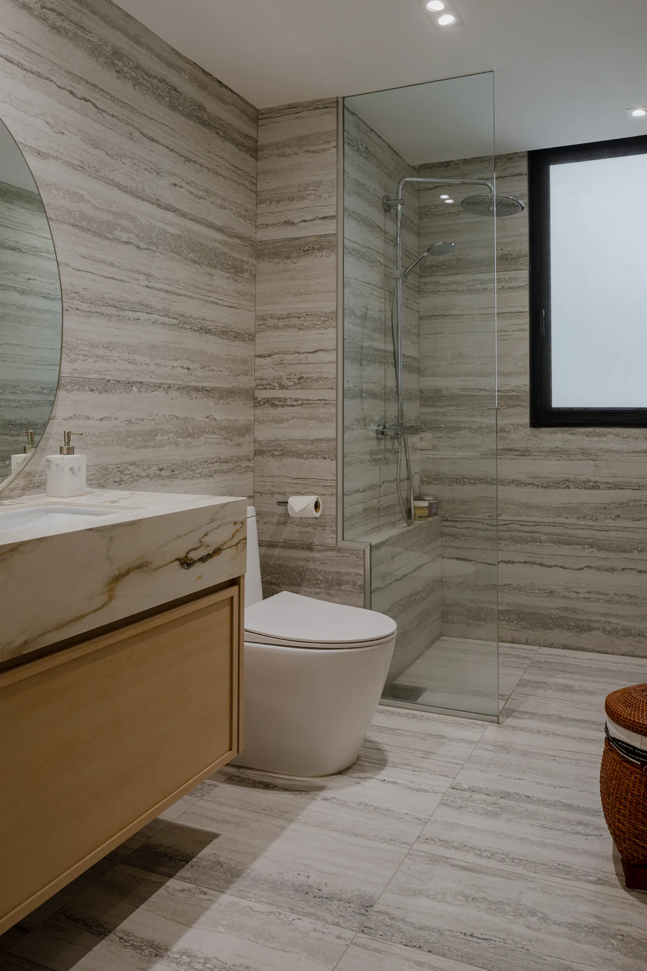 The Rainforest condominium renovation in Choa Chu Kang, Singapore, photograph 26 of 44